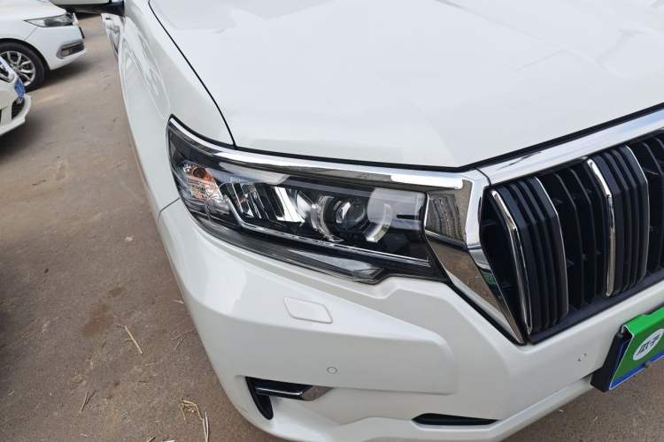 Used Toyota Prado 2018 3.5L Automatic TX-L NAVI Right Front Headlight