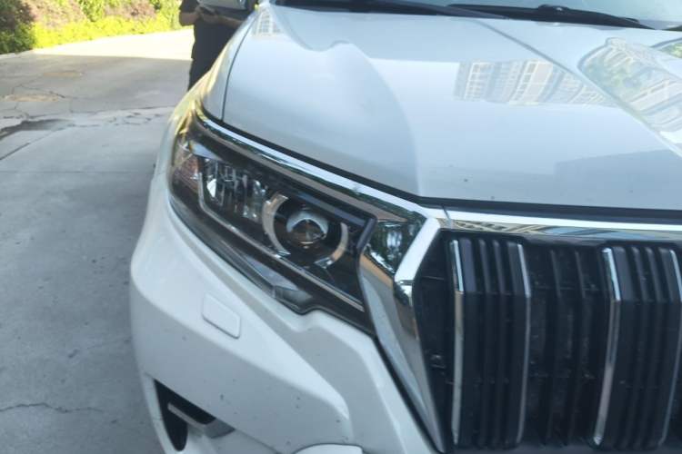 Used Toyota Prado 2018 3.5L Automatic TX-L Right Front Headlight