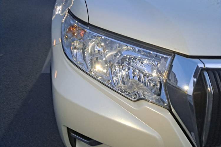 Used Toyota Prado 2018 3.5L Automatic TX Right Front Headlight
