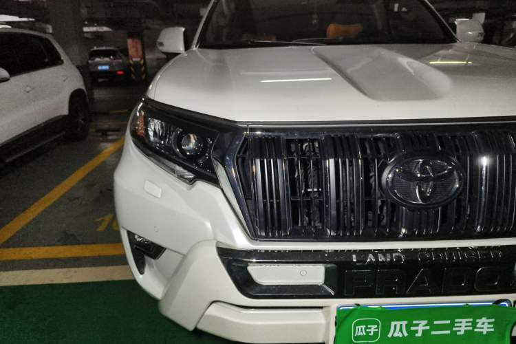 Used Toyota Prado 2018 3.5L Automatic TX-L Right Front Headlight