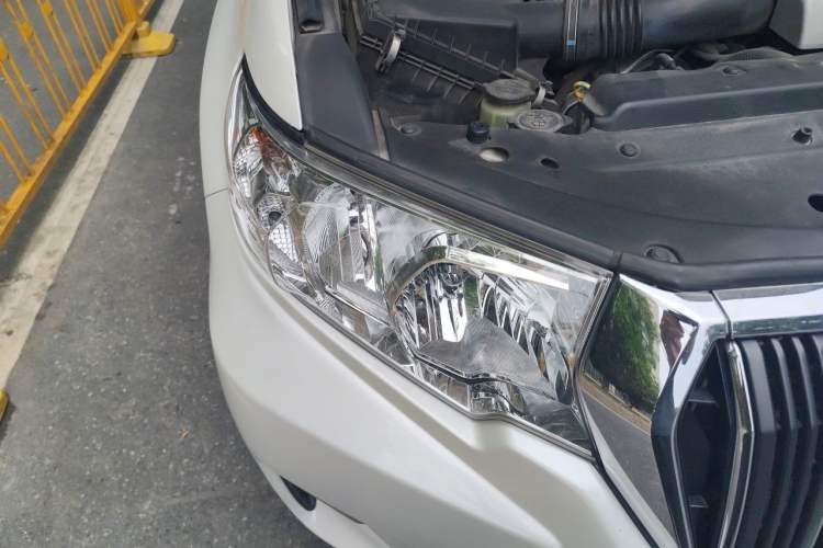 Used Toyota Prado 2018 3.5L Automatic TX Right Front Headlight