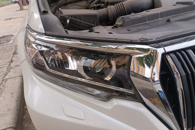 Used Toyota Prado 2018 3.5L Automatic TX-L NAVI Right Front Headlight