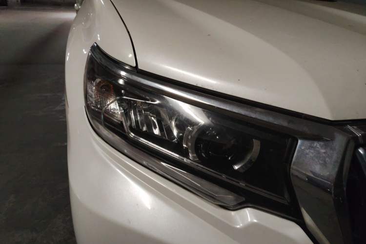 Used Toyota Prado 2018 3.5L Automatic TX Right Front Headlight