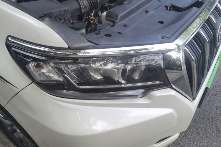 Used Toyota Prado 2018 3.5L Automatic SX Right Front Headlight