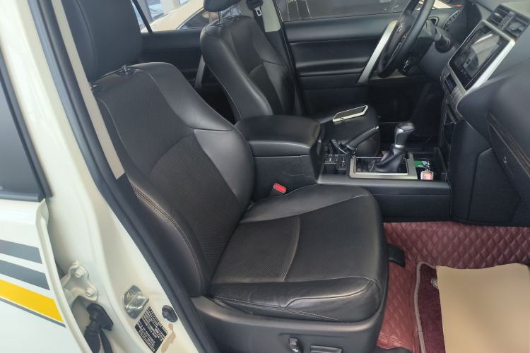 Used Toyota Prado 2018 3.5L Automatic TX-L with Rear-Mounted Spare Tire Right Front Seat