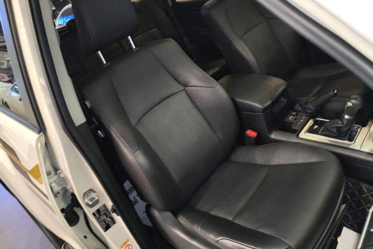 Used Toyota Prado 2018 3.5L Automatic TX-L with Rear-Mounted Spare Tire Right Front Seat