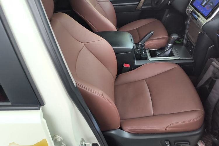 Used Toyota Prado 2018 3.5L Automatic TX-L Right Front Seat