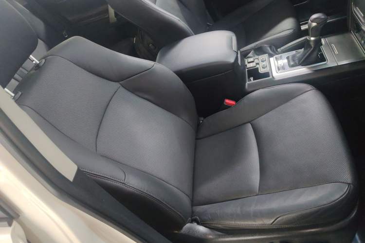 Used Toyota Prado 2018 3.5L Automatic TX-L with Rear-Mounted Spare Tire Right Front Seat