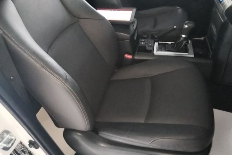 Used Toyota Prado 2018 3.5L Automatic TX-L NAVI Right Front Seat
