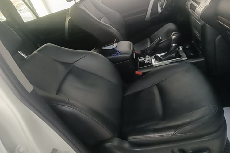 Used Toyota Prado 2018 3.5L Automatic TX-L NAVI Right Front Seat