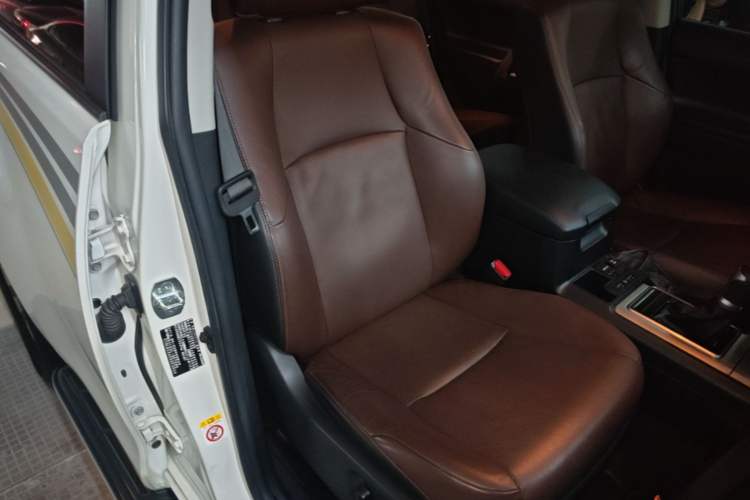 Used Toyota Prado 2018 3.5L Automatic TX-L NAVI with Rear-Mounted Spare Tire Right Front Seat