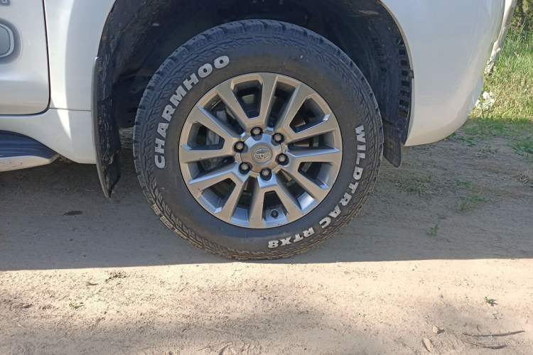 Used Toyota Prado 2018 3.5L Automatic TX Right Front Wheel Hub