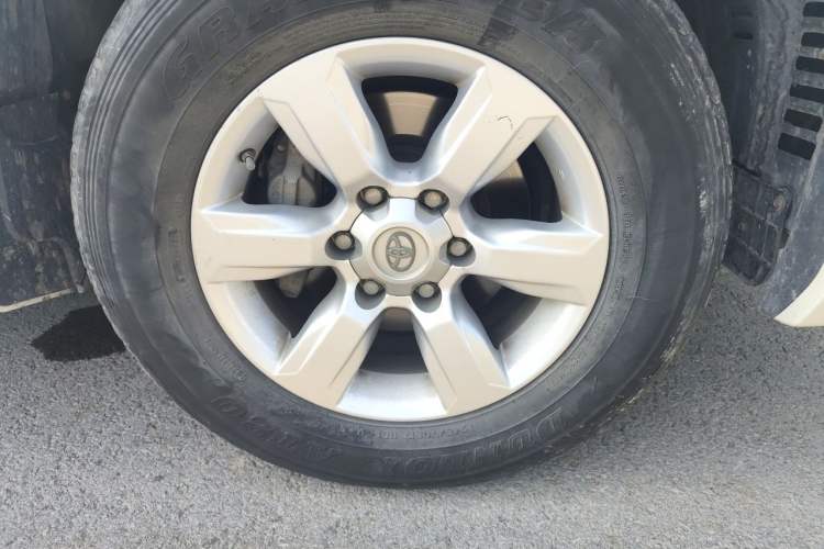 Used Toyota Prado 2018 2.7L Parallel Import Right Front Wheel Hub