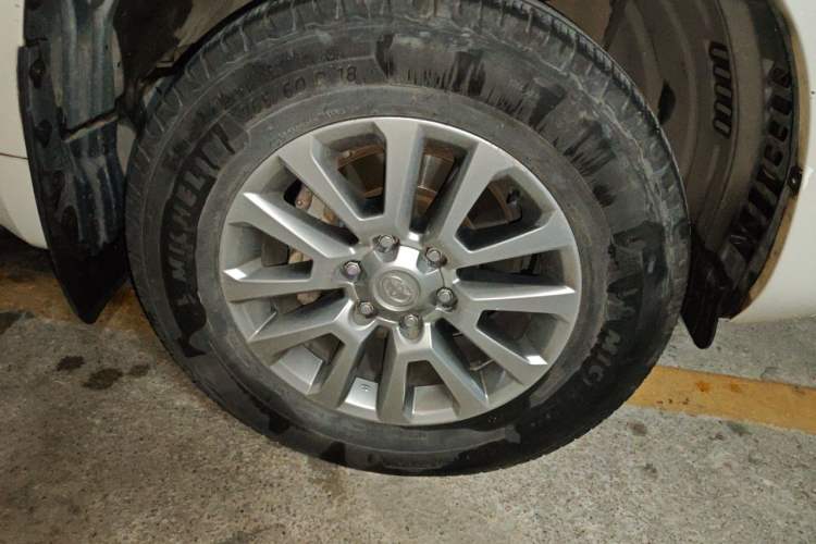 Used Toyota Prado 2018 3.5L Automatic TX Right Front Wheel Hub