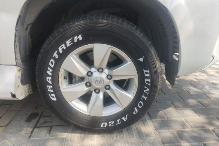 Used Toyota Prado 2018 4.0L TXL Nine Airbags External Mount – Middle East Version Right Front Wheel Hub