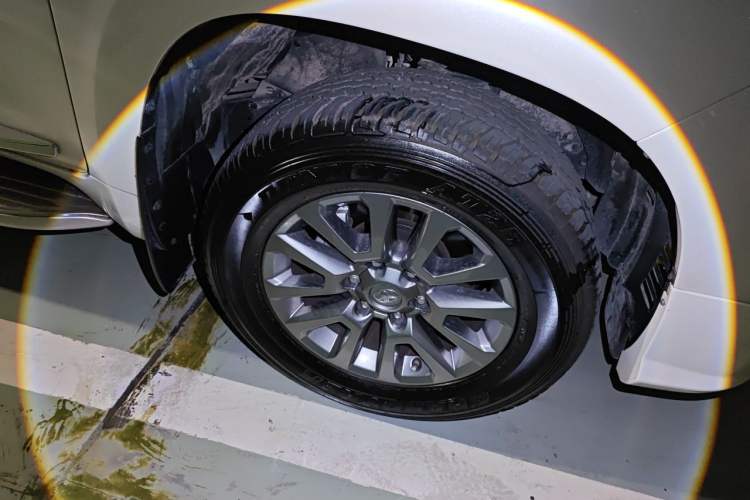 Used Toyota Prado 2018 3.5L Automatic VX NAVI Right Front Wheel Hub