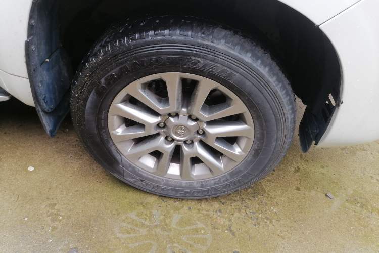 Used Toyota Prado 2018 3.5L Automatic TX Right Front Wheel Hub