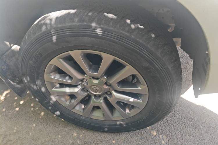 Used Toyota Prado 2018 3.5L Automatic TX Right Front Wheel Hub