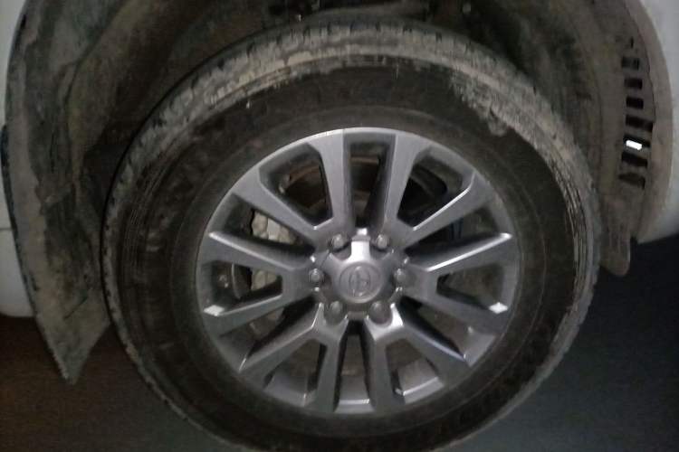 Used Toyota Prado 2018 3.5L Automatic TX-L Right Front Wheel Hub