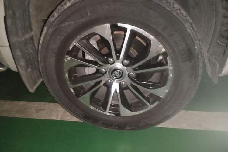 Used Toyota Prado 2018 3.5L Automatic TX-L with Rear-Mounted Spare Tire Right Front Wheel Hub