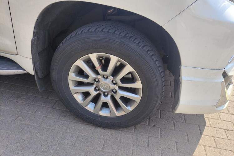 Used Toyota Prado 2018 3.5L Automatic TX Right Front Wheel Hub