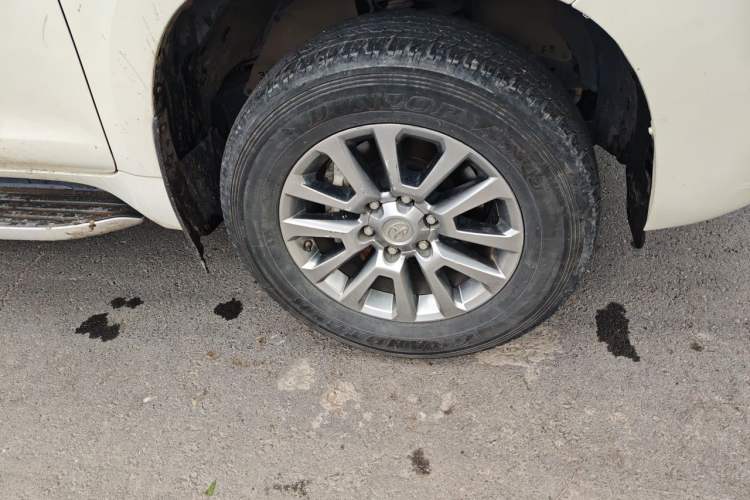 Used Toyota Prado 2018 3.5L Automatic TX-L NAVI Right Front Wheel Hub