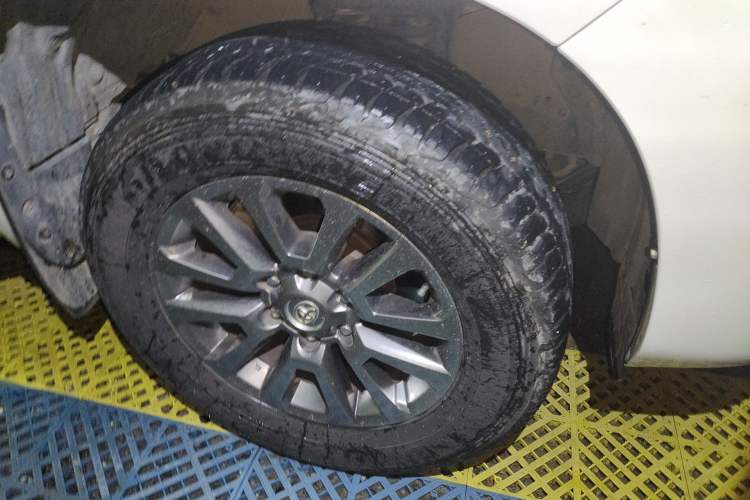 Used Toyota Prado 2018 3.5L Automatic TX Right Front Wheel Hub