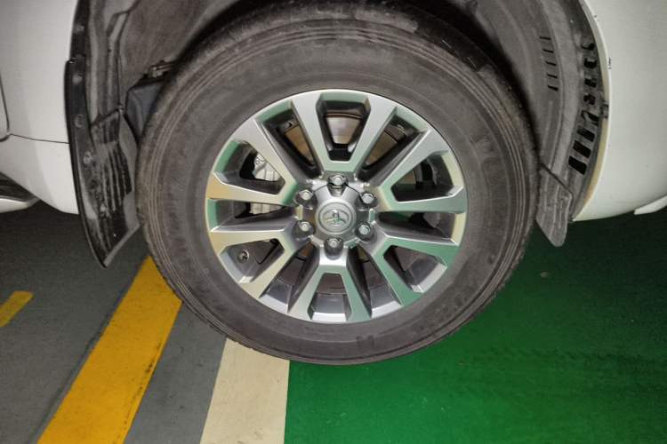 Used Toyota Prado 2018 3.5L Automatic TX-L Right Front Wheel Hub