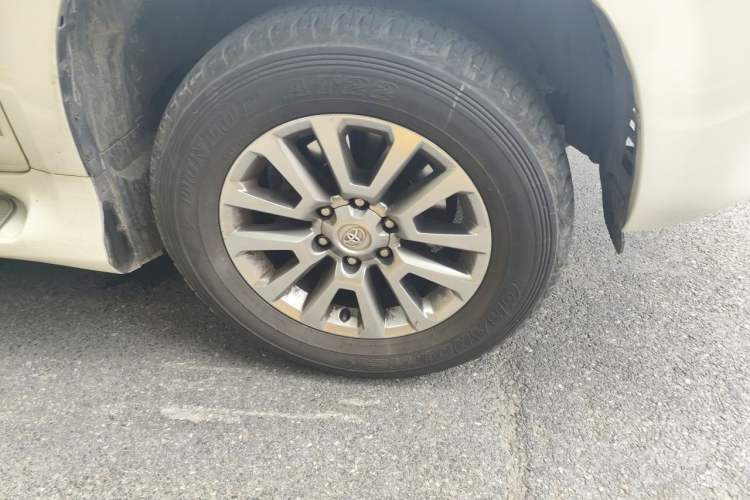 Used Toyota Prado 2018 3.5L Automatic TX Right Front Wheel Hub