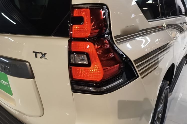 Used Toyota Prado 2018 3.5L Automatic TX-L Right Rear Taillight