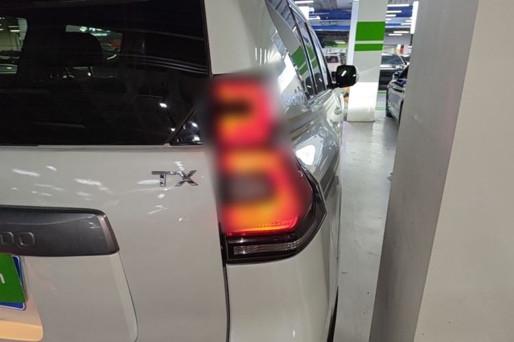 Used Toyota Prado 2018 3.5L Automatic TX-L Right Rear Taillight