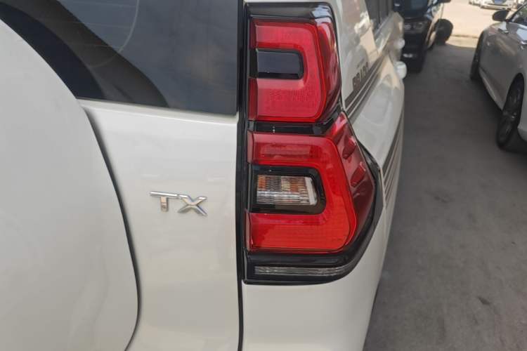Used Toyota Prado 2018 3.5L Automatic TX-L NAVI with Rear-Mounted Spare Tire Right Rear Taillight