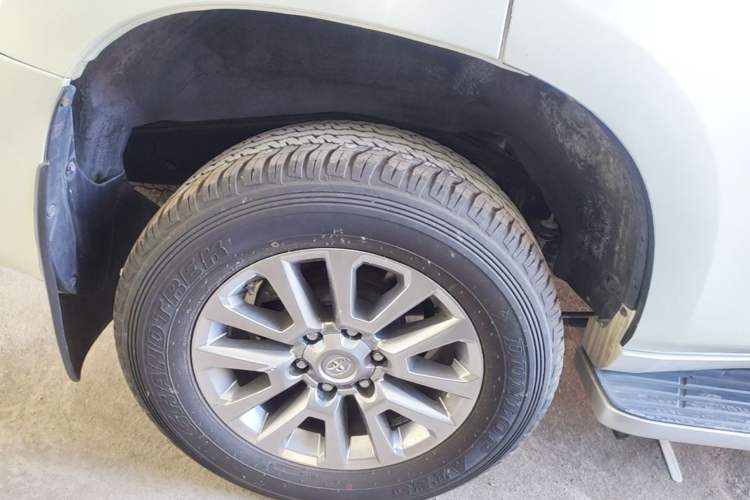 Used Toyota Prado 2018 3.5L Automatic TX-L NAVI Right Rear Wheel Hub