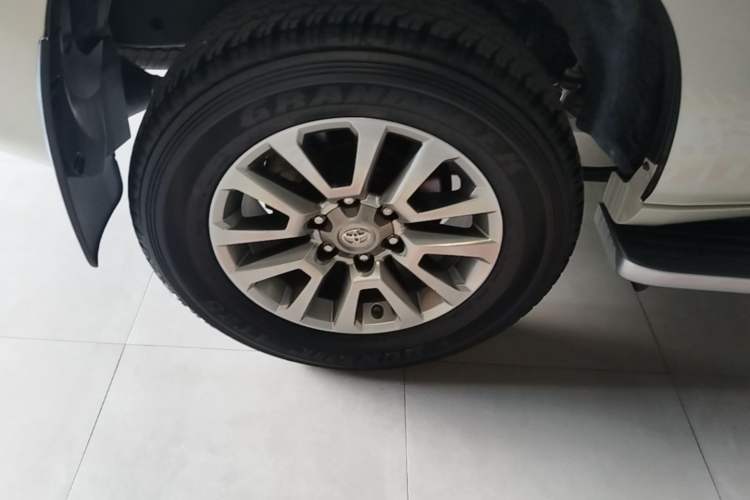 Used Toyota Prado 2018 3.5L Automatic TX-L NAVI Right Rear Wheel Hub