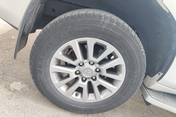 Used Toyota Prado 2018 3.5L Automatic TX-L NAVI Right Rear Wheel Hub