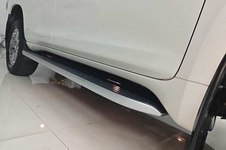 Used Toyota Prado 2018 3.5L Automatic TX-L NAVI with Rear-Mounted Spare Tire Right Side Sill