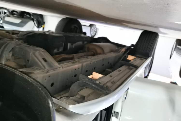 Used Toyota Prado 2018 3.5L Automatic TX Right Side Sill