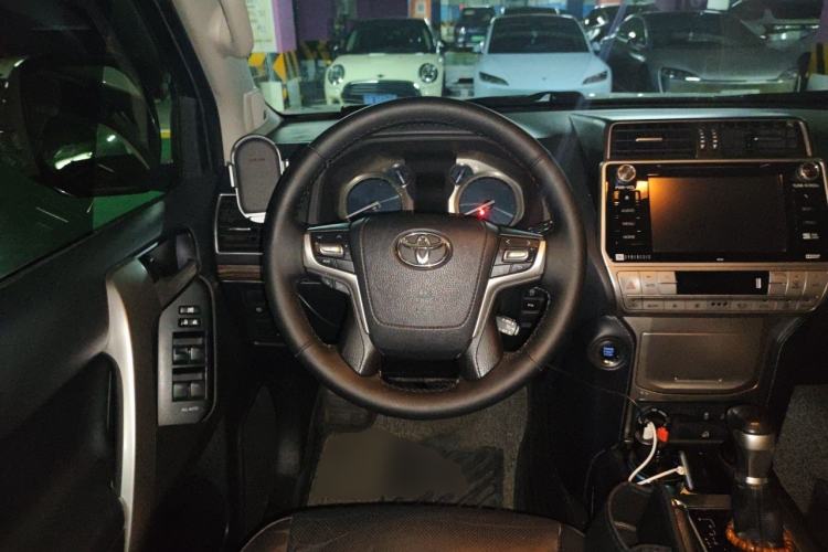 Used Toyota Prado 2018 3.5L Automatic TX-L NAVI Steering Wheel