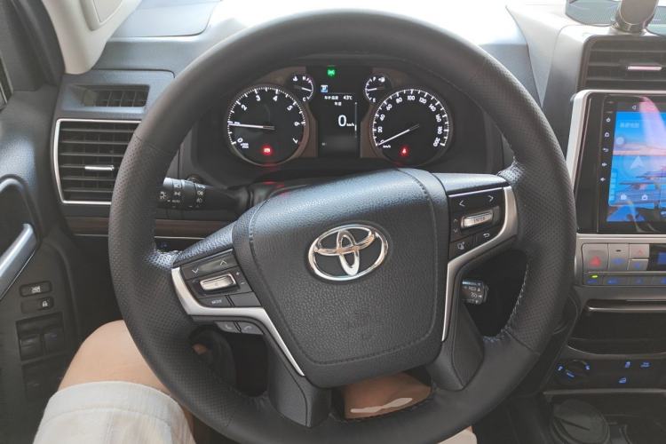 Used Toyota Prado 2018 3.5L Automatic TX-L with Rear-Mounted Spare Tire Steering Wheel