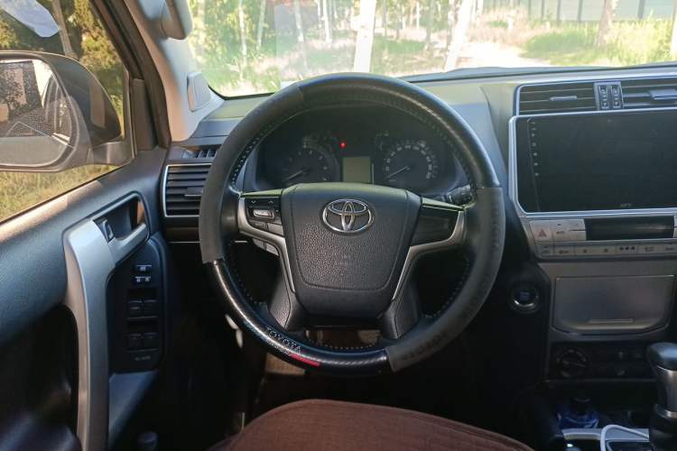 Used Toyota Prado 2018 3.5L Automatic TX Steering Wheel