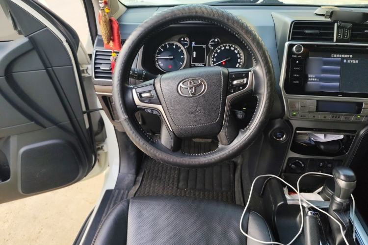 Used Toyota Prado 2018 3.5L Automatic TX-L with Rear-Mounted Spare Tire Steering Wheel