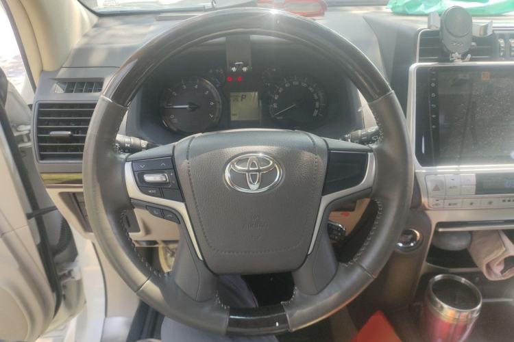 Used Toyota Prado 2018 4.0L TXL Nine Airbags External Mount – Middle East Version Steering Wheel
