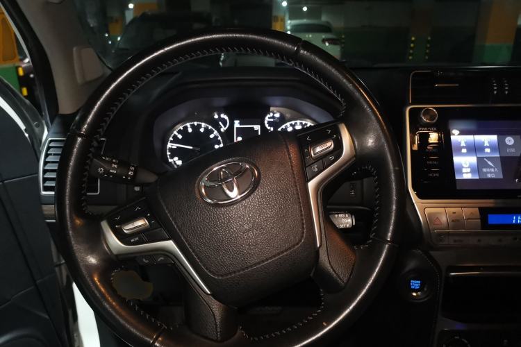 Used Toyota Prado 2018 3.5L Automatic TX-L with Rear-Mounted Spare Tire Steering Wheel