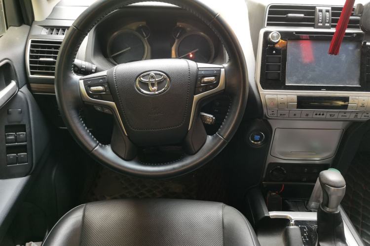 Used Toyota Prado 2018 3.5L Automatic TX-L with Rear-Mounted Spare Tire Steering Wheel
