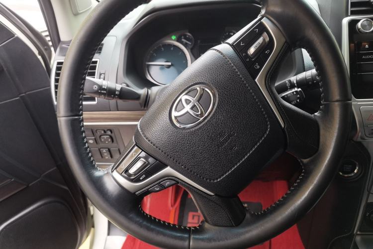 Used Toyota Prado 2018 3.5L Automatic TX-L with Rear-Mounted Spare Tire Steering Wheel