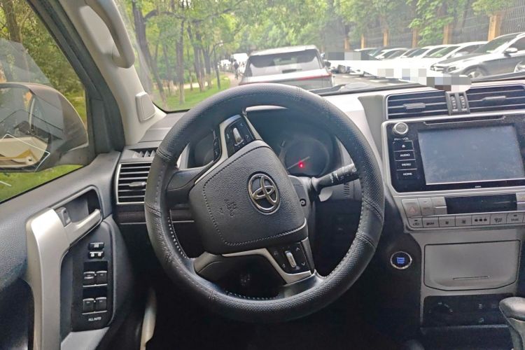 Used Toyota Prado 2018 3.5L Automatic TX-L with Rear-Mounted Spare Tire Steering Wheel