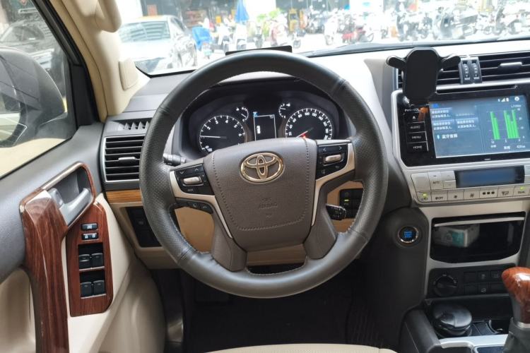 Used Toyota Prado 2018 3.5L Automatic TX-L with Rear-Mounted Spare Tire Steering Wheel