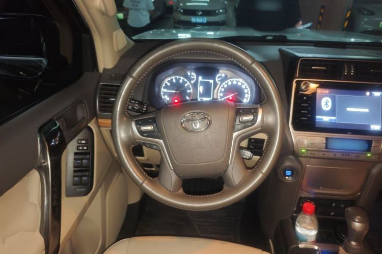 Used Toyota Prado 2018 3.5L Automatic TX-L Steering Wheel