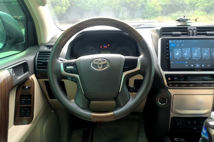 Used Toyota Prado 2018 4.0L U.S.-Spec Version 7 Seats Steering Wheel