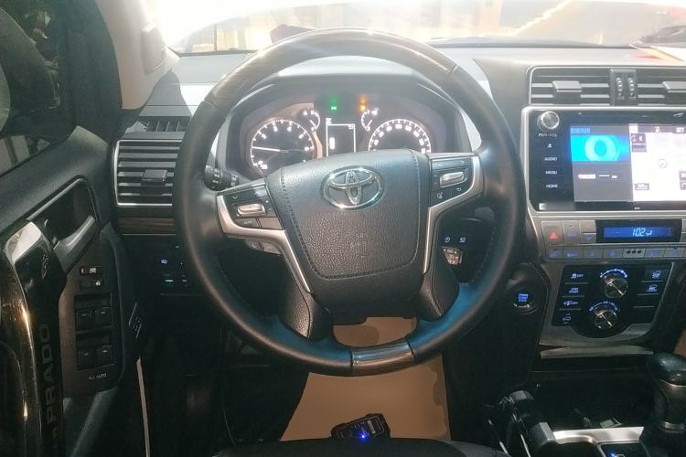 Used Toyota Prado 2018 3.5L Automatic VX NAVI with Rear-Mounted Spare Tire Steering Wheel